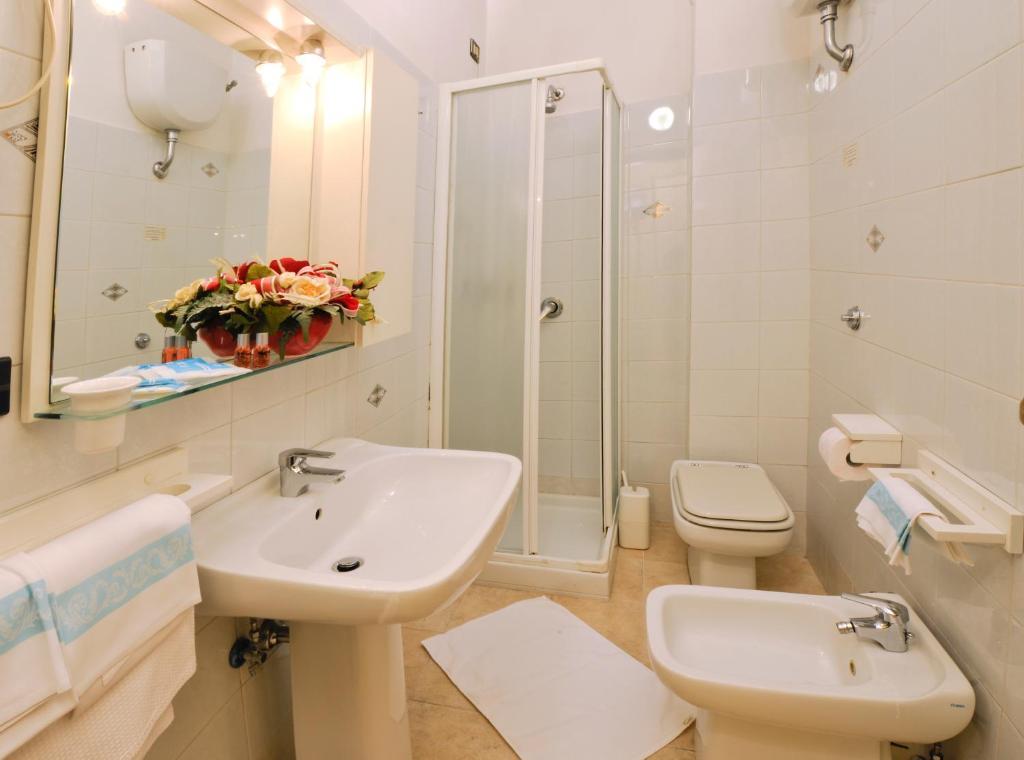 Hotel Amalfitana Pisa Cameră foto